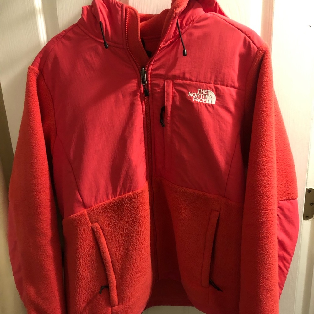 The North Face Women’s Denali Fleece Jacket